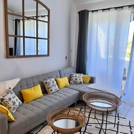 Le Pitay'Appartement Saint-Gilles Les Bains Zewnętrze zdjęcie